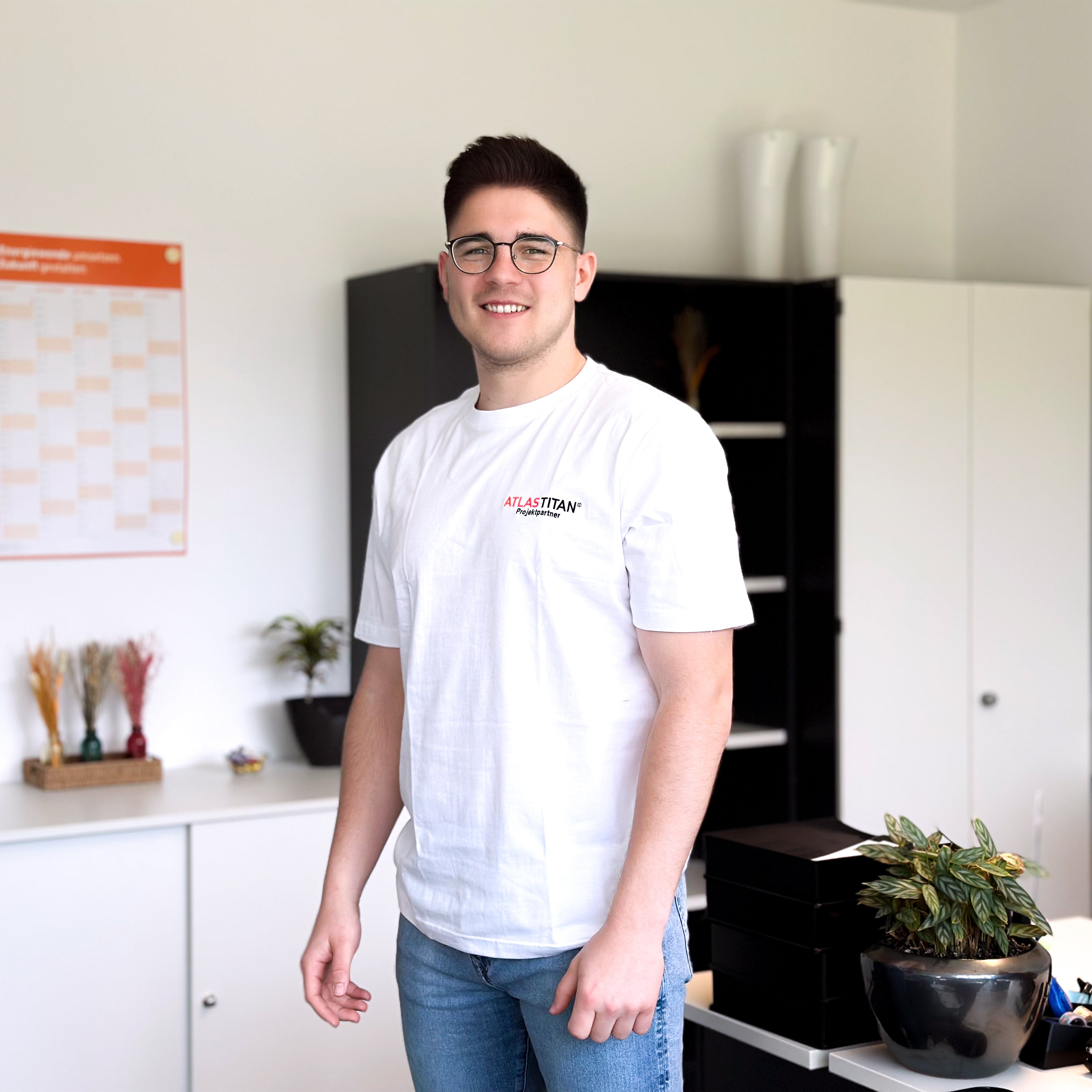 FIRST WEAR T-shirt weiß mit Stick